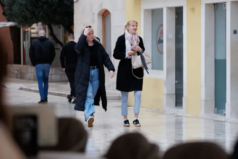 Prekrasne Zadranke zapalile &scaron;picu, ali svi su ipak gledali u tipa bez majice