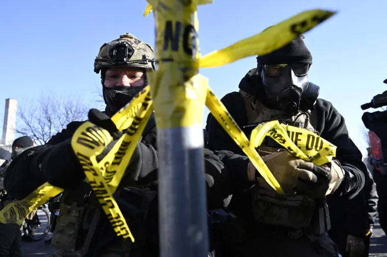 Kao da je ratna zona: Eskalirali prosvjedi u Minneapolisu, pogledajte prizore kaosa