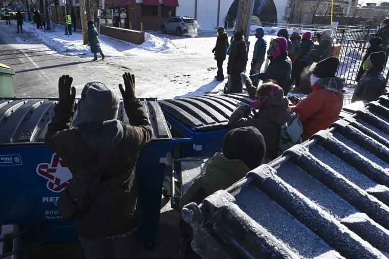 Kao da je ratna zona: Eskalirali prosvjedi u Minneapolisu, pogledajte prizore kaosa