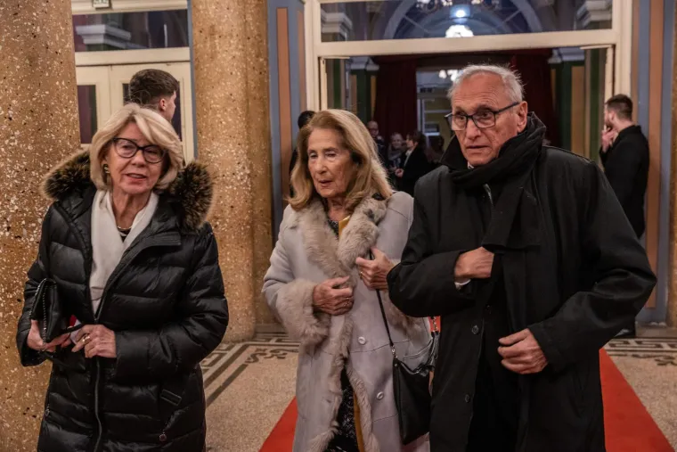 Poznata lica i moćna drama: Hrvatska glumica istaknula se odvažnom kombinacijom