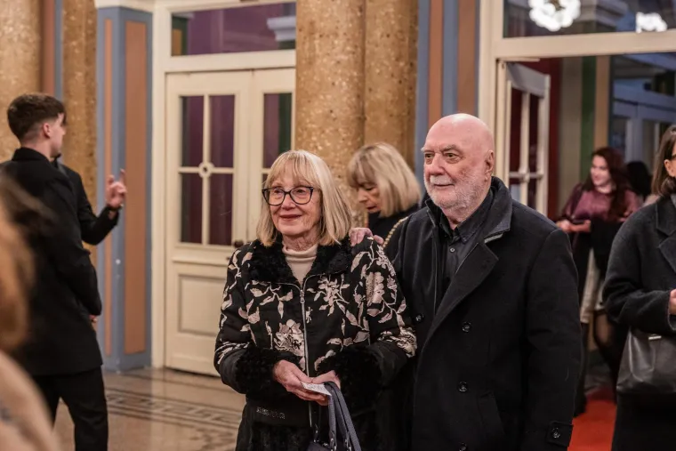 Poznata lica i moćna drama: Hrvatska glumica istaknula se odvažnom kombinacijom