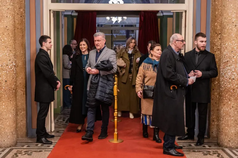 Poznata lica i moćna drama: Hrvatska glumica istaknula se odvažnom kombinacijom