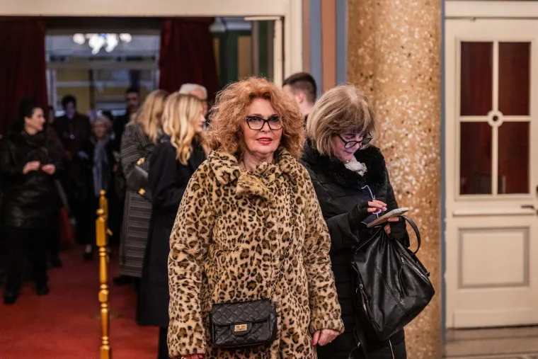 Poznata lica i moćna drama: Hrvatska glumica istaknula se odvažnom kombinacijom