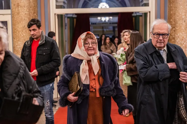 Poznata lica i moćna drama: Hrvatska glumica istaknula se odvažnom kombinacijom