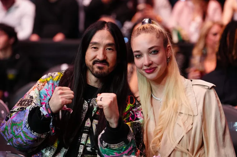 Brutalan rat u kavezu ostavio publiku bez daha: Sve je gledala i zanosna plavu&scaron;a