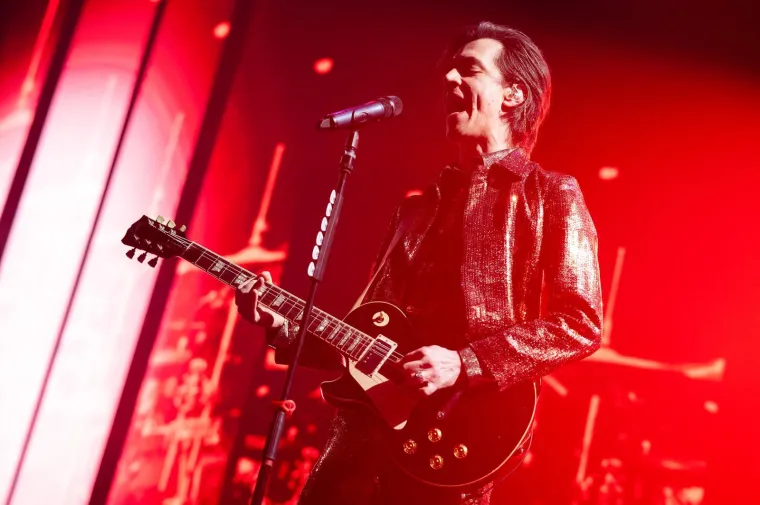 Buč Kesidi napravio spektakl, a publiku zagrijali Nika Turković i IDEM