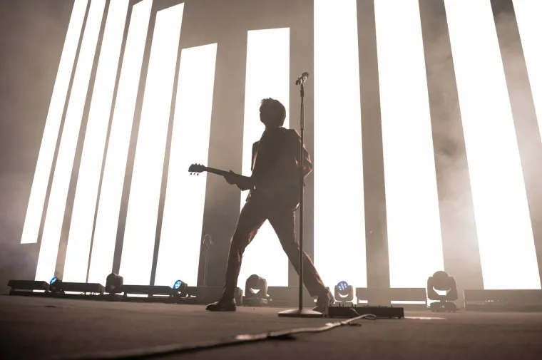 Buč Kesidi napravio spektakl, a publiku zagrijali Nika Turković i IDEM