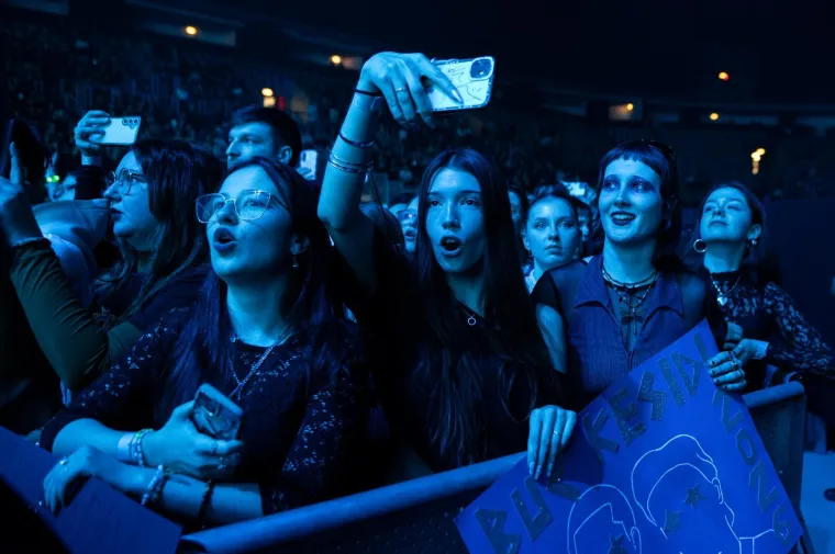 Buč Kesidi napravio spektakl, a publiku zagrijali Nika Turković i IDEM