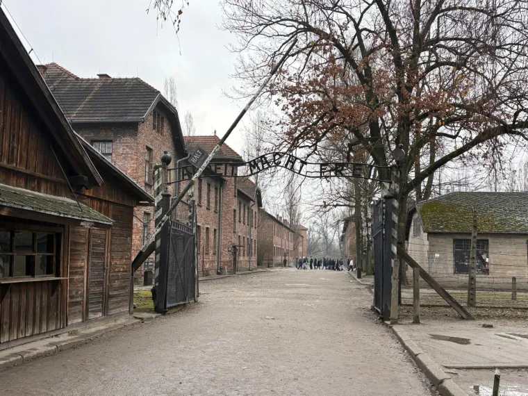 Bili smo na mjestu najvećeg masovnog ubojstva u povijesti: Kad uđete, možete samo - za&scaron;utjeti