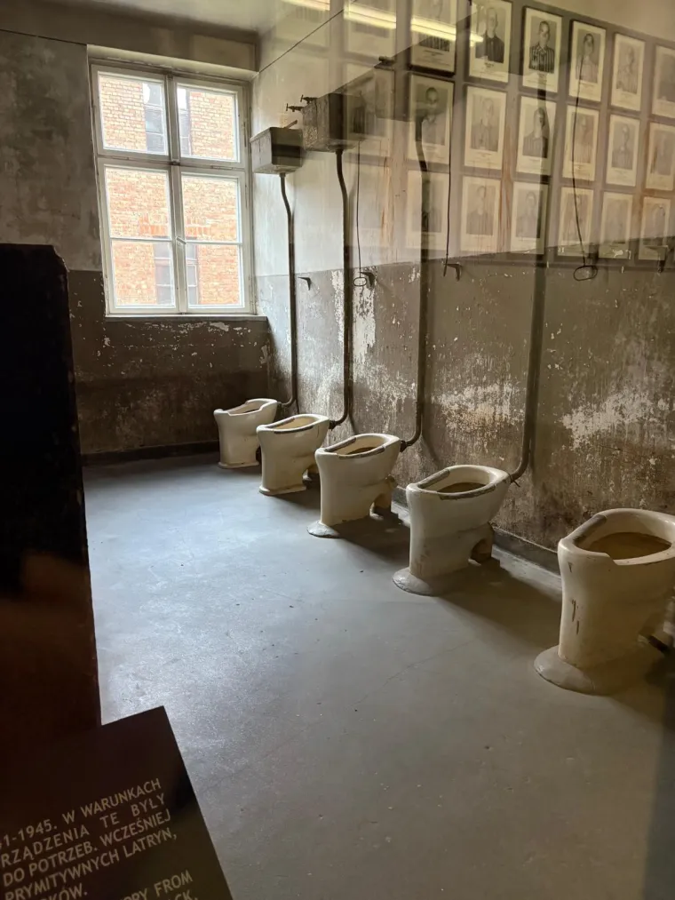 Bili smo na mjestu najvećeg masovnog ubojstva u povijesti: Kad uđete, možete samo - za&scaron;utjeti