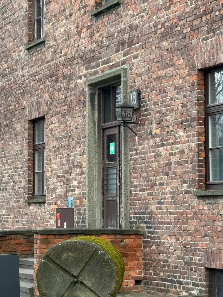 Bili smo na mjestu najvećeg masovnog ubojstva u povijesti: Kad uđete, možete samo - za&scaron;utjeti