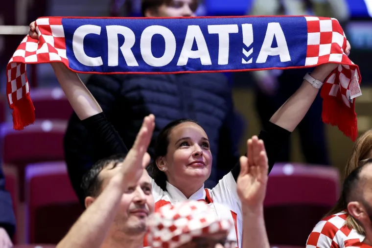 Predivno: Srna grlio lijepu sestru Antonelu, Marta ljubio suprugu, a Sigurdsson svoju novu djevojku