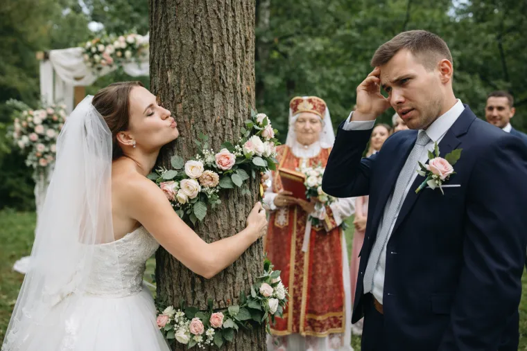 Od pljuvanja na mladenku do zabrane smijanja: Ovo su najbizarniji svadbeni običaji na svijetu