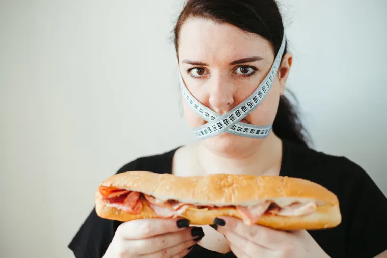 Ovo je 15 znakova da va&scaron;a dijeta nije dobra za va&scaron;e tijelo: 'Vi&scaron;e &scaron;tete nego koristi'