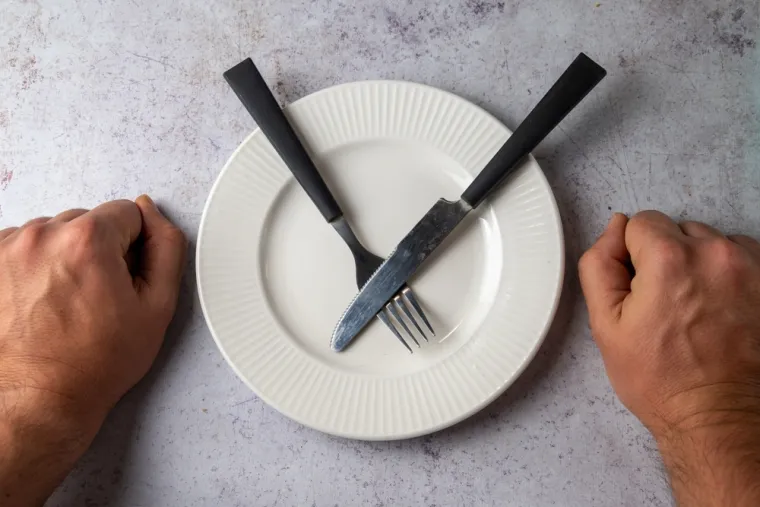 Ovo je 15 znakova da va&scaron;a dijeta nije dobra za va&scaron;e tijelo: 'Vi&scaron;e &scaron;tete nego koristi'