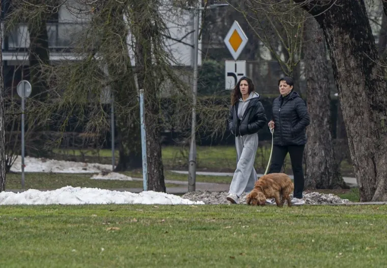 Odjevena od 'glave do pete' privlačila pozornost prolaznika: Lijepa Karlovčanka odu&scaron;evila stilom