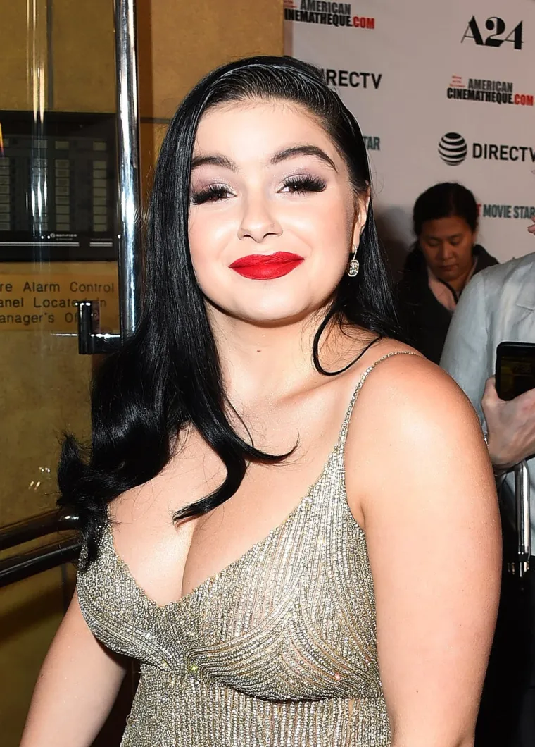 Nekoć sramežljiva slatkica, danas seks simbol: Prepoznajete li Alex iz kultne serije?