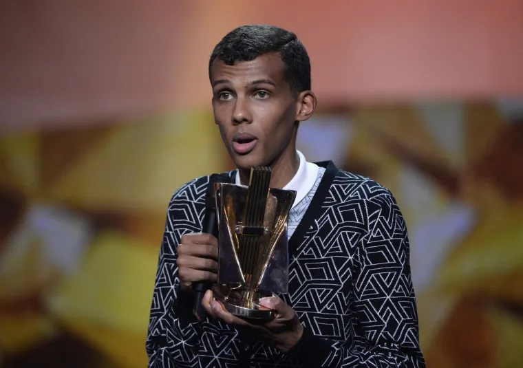 Sigurno znate bar jednu njegovu pjesmu, ali mnogi uopće ne znaju kako izgleda: Godinama se gotovo nije promijenio