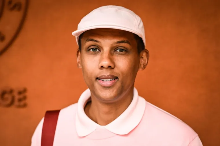 Sigurno znate bar jednu njegovu pjesmu, ali mnogi uopće ne znaju kako izgleda: Godinama se gotovo nije promijenio