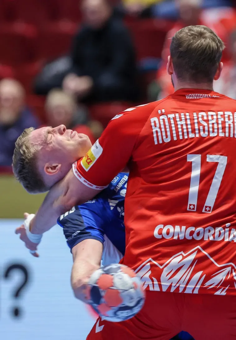 Samo nemoj po glavi, druže plavi: Pazite &scaron;to Islanđani rade, ovo je pravi rat na parketu