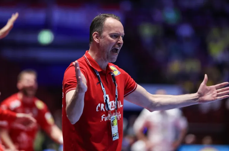 Ljube se svi, ali nitko tako kao vi: Poljubac Kuzmanovića u strastvenom zagrljaju ukrao show