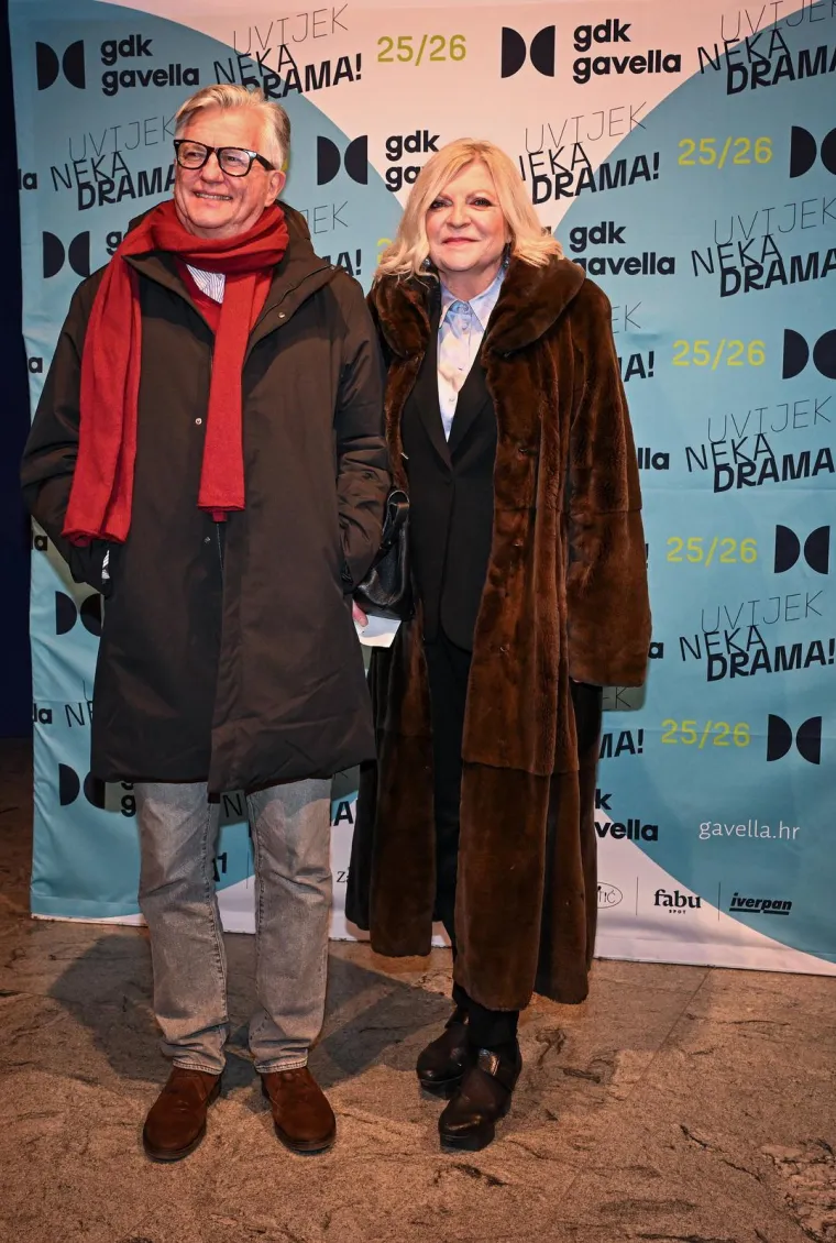 Premijera &lsquo;Samaca&rsquo; okupila kremu domaće dru&scaron;tvene scene: Pogledajte tko je sve zablistao