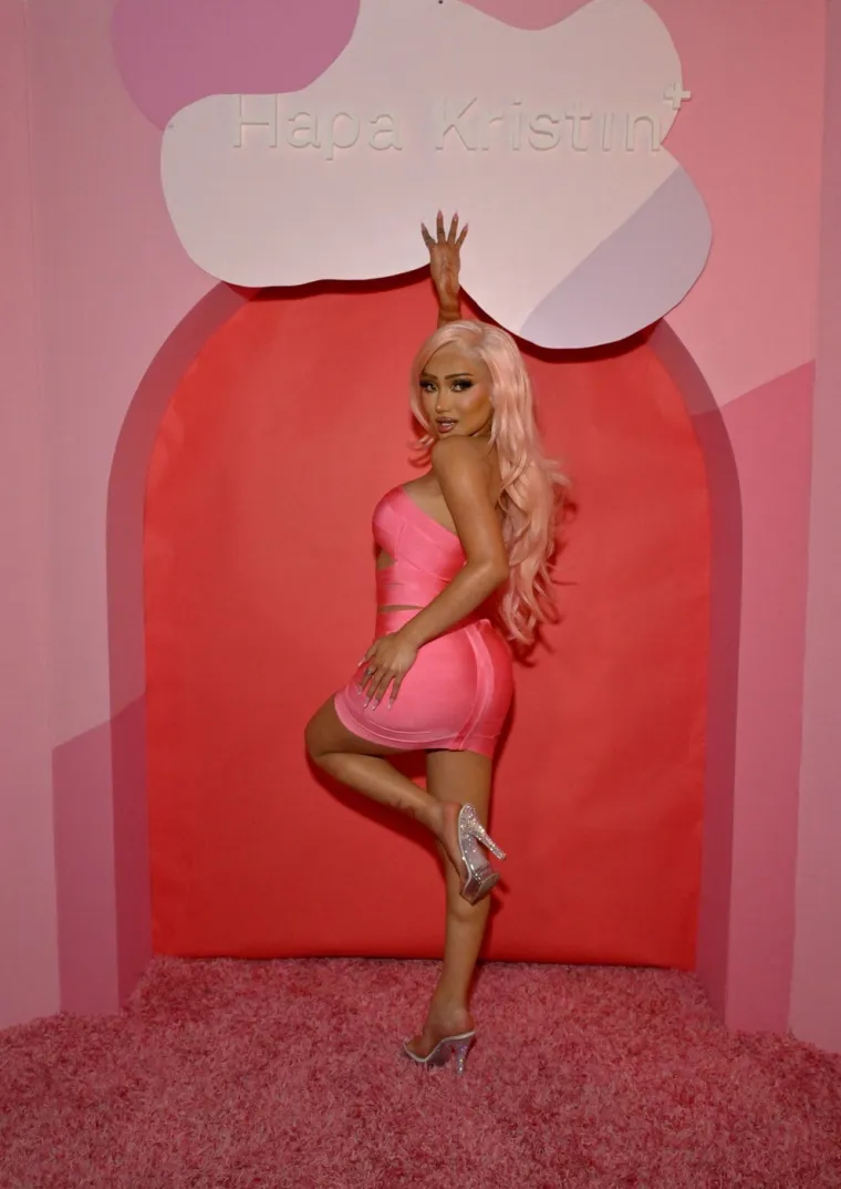 Ona je beauty ikona! &Scaron;to se krije iza blje&scaron;tavila transrodne Nikite za kojom lude mu&scaron;karci?