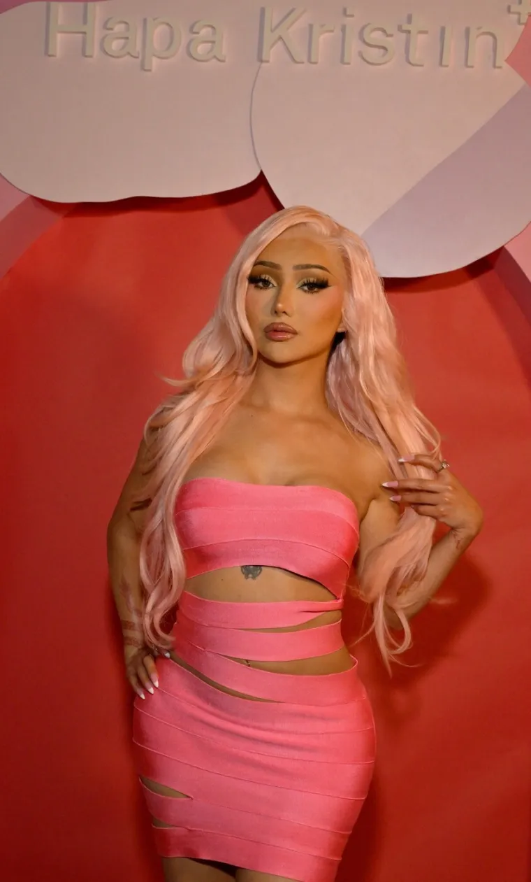 Ona je beauty ikona! &Scaron;to se krije iza blje&scaron;tavila transrodne Nikite za kojom lude mu&scaron;karci?