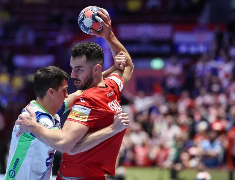 Zvonimir Srna se pojavio na utakmici odluke za Hrvatsku: Evo gdje će pratiti bitku s Mađarima