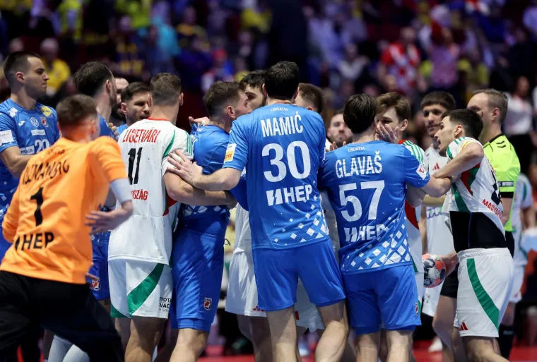 Trenutak koji je mnogima promaknuo! Kaos nakon posljednjeg zvižduka pro&scaron;ao je bez posljedica