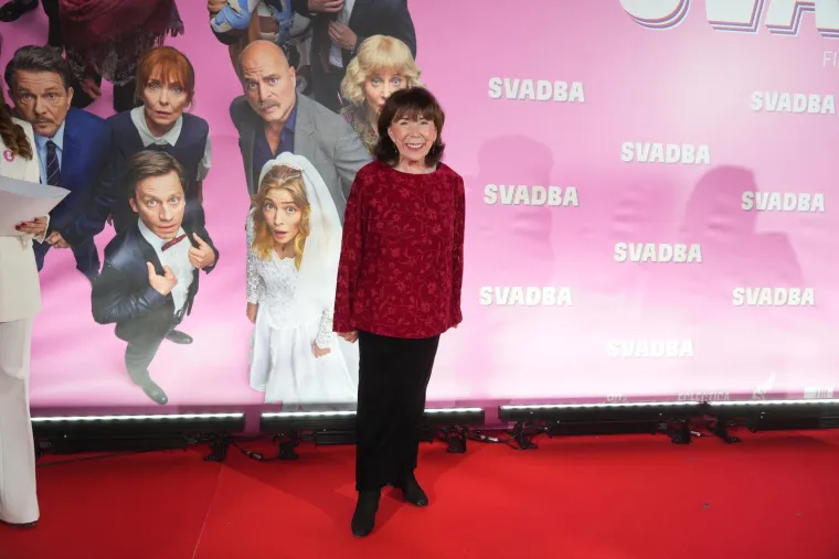 I u Srbiji potpuno ludilo: Evo koje zvijezde su se pojavile na premijeri hit filma 'Svadba'