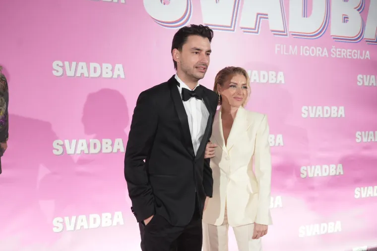 I u Srbiji potpuno ludilo: Evo koje zvijezde su se pojavile na premijeri hit filma 'Svadba'