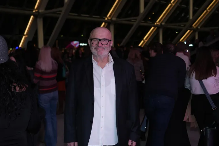 I u Srbiji potpuno ludilo: Evo koje zvijezde su se pojavile na premijeri hit filma 'Svadba'