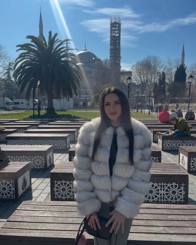 Tko je Rubina iz 'Gospodina Savr&scaron;enog'? Djevojka bez dlake na jeziku koja je zapalila show