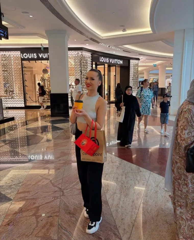 Tko je Rubina iz 'Gospodina Savr&scaron;enog'? Djevojka bez dlake na jeziku koja je zapalila show