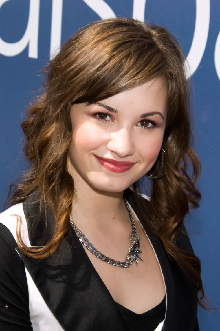 Bila je teen idol, pro&scaron;la kroz razna stanja, a evo kako izgleda danas bez trunke &scaron;minke