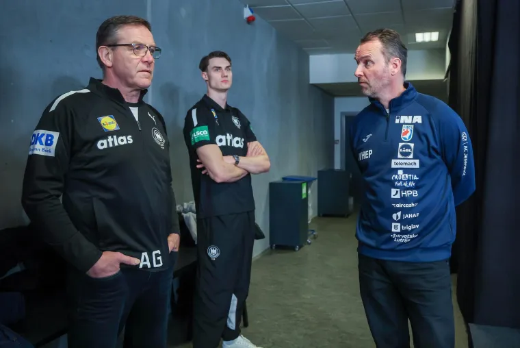 Kamera snimila ljutitog Sigurdssona prije eksplozivne pressice na kojoj je opleo po EHF-u