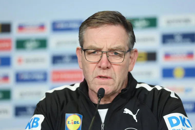 Kamera snimila ljutitog Sigurdssona prije eksplozivne pressice na kojoj je opleo po EHF-u