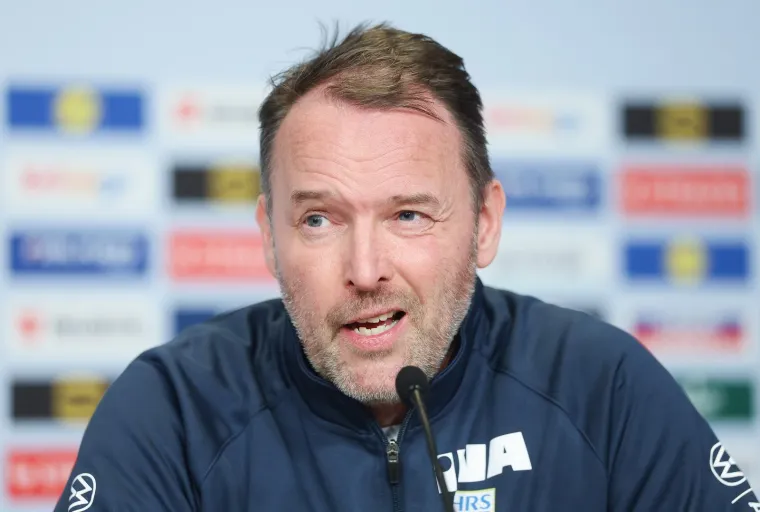 Kamera snimila ljutitog Sigurdssona prije eksplozivne pressice na kojoj je opleo po EHF-u