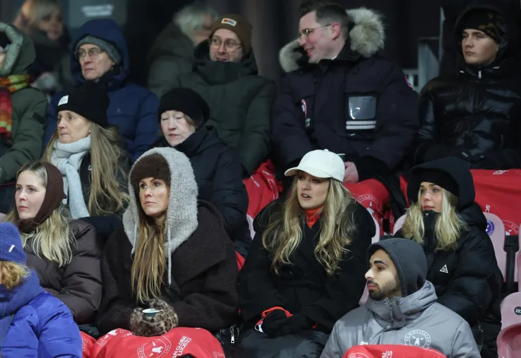 Dinamovo Hrabro srce u suzama napustilo igru, a tko je misteriozna navijačica plavih očiju?