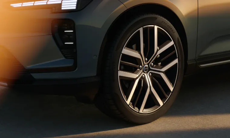 Na ovo su godinama čekali: Imaju novu SUV zvijer! BMW i Tesla dobili rukavicu u lice