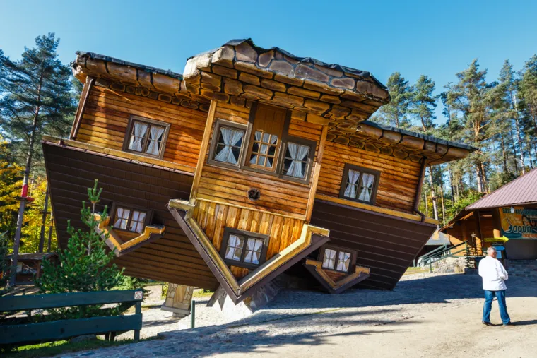 Od mjesta prepunog &scaron;takorima do vrata pakla: Ovo su najčudnije turističke destinacije na svijetu