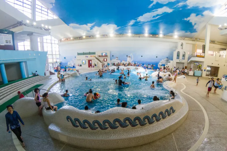 Od mjesta prepunog &scaron;takorima do vrata pakla: Ovo su najčudnije turističke destinacije na svijetu