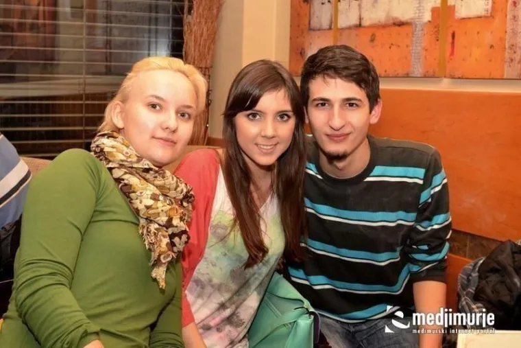 Grupa 'Meja&scaron;i' s početka karijere, 'opasni' momci s ikoničnim biebericama i preslatki parovi