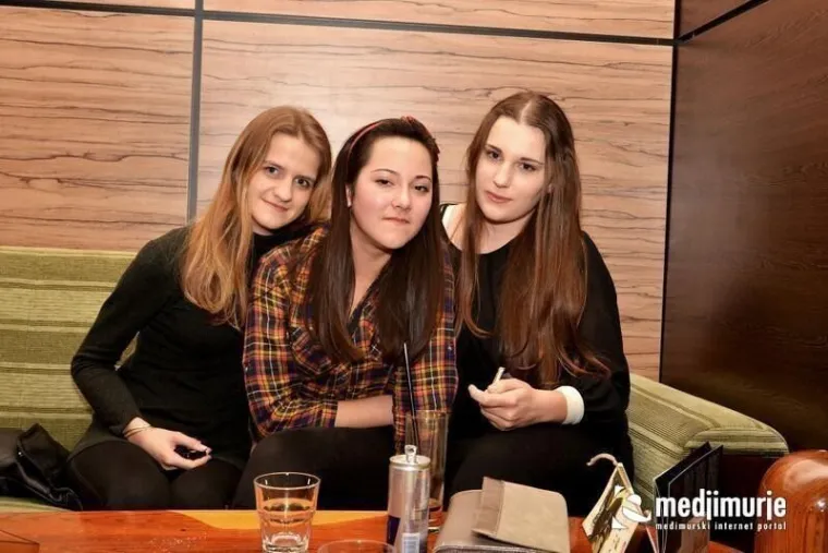 Grupa 'Meja&scaron;i' s početka karijere, 'opasni' momci s ikoničnim biebericama i preslatki parovi