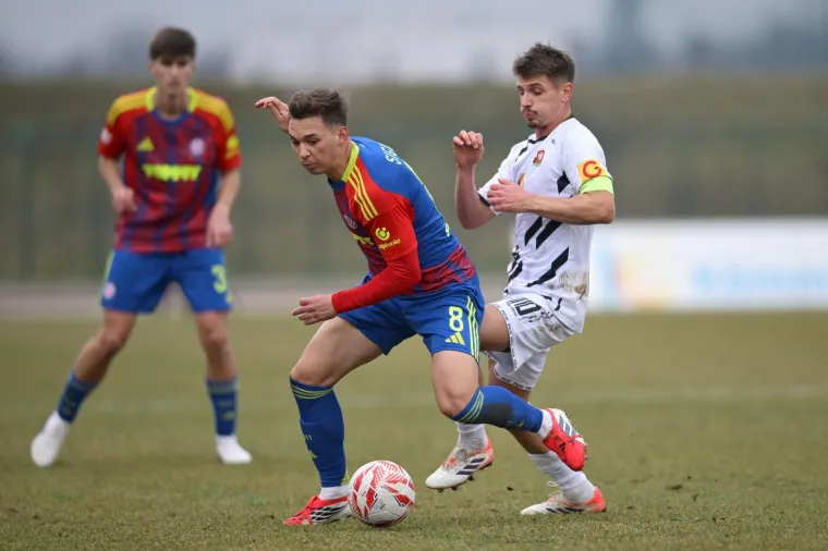 Burno u Gorici: Svi su gledali u poruku koju je podigla Torcida za uhićene