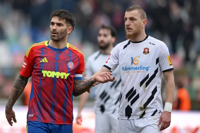 Burno u Gorici: Svi su gledali u poruku koju je podigla Torcida za uhićene