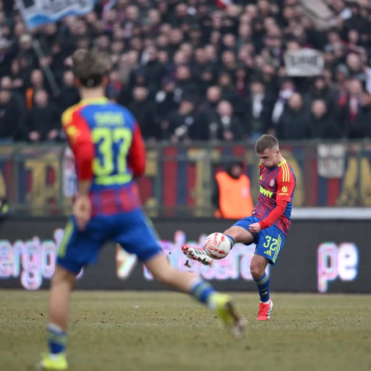 Burno u Gorici: Svi su gledali u poruku koju je podigla Torcida za uhićene