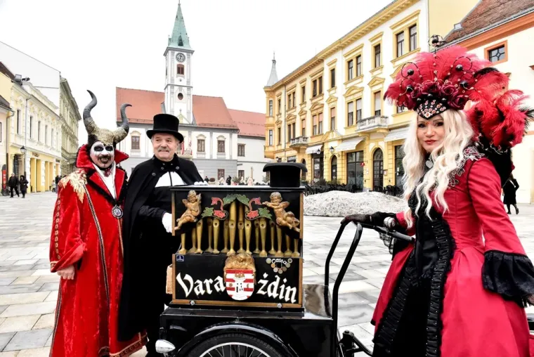 Modno osvije&scaron;tene Varaždinke preuzele Korzo: Za ovim damama se okretao cijeli grad