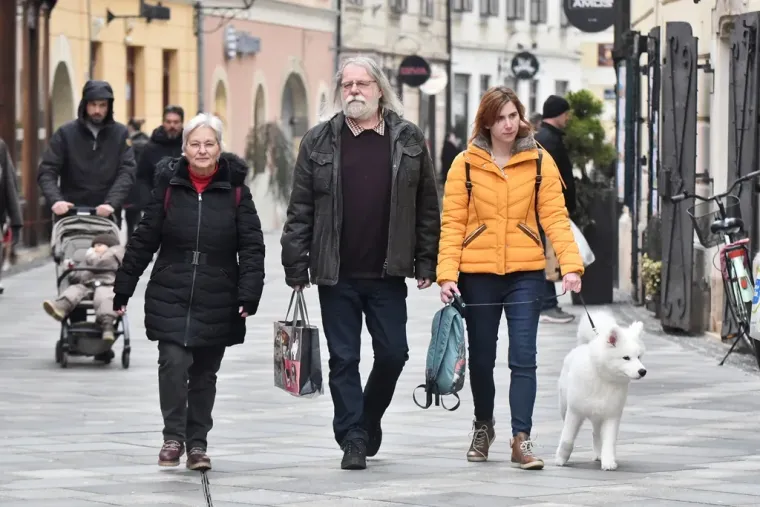 Modno osvije&scaron;tene Varaždinke preuzele Korzo: Za ovim damama se okretao cijeli grad